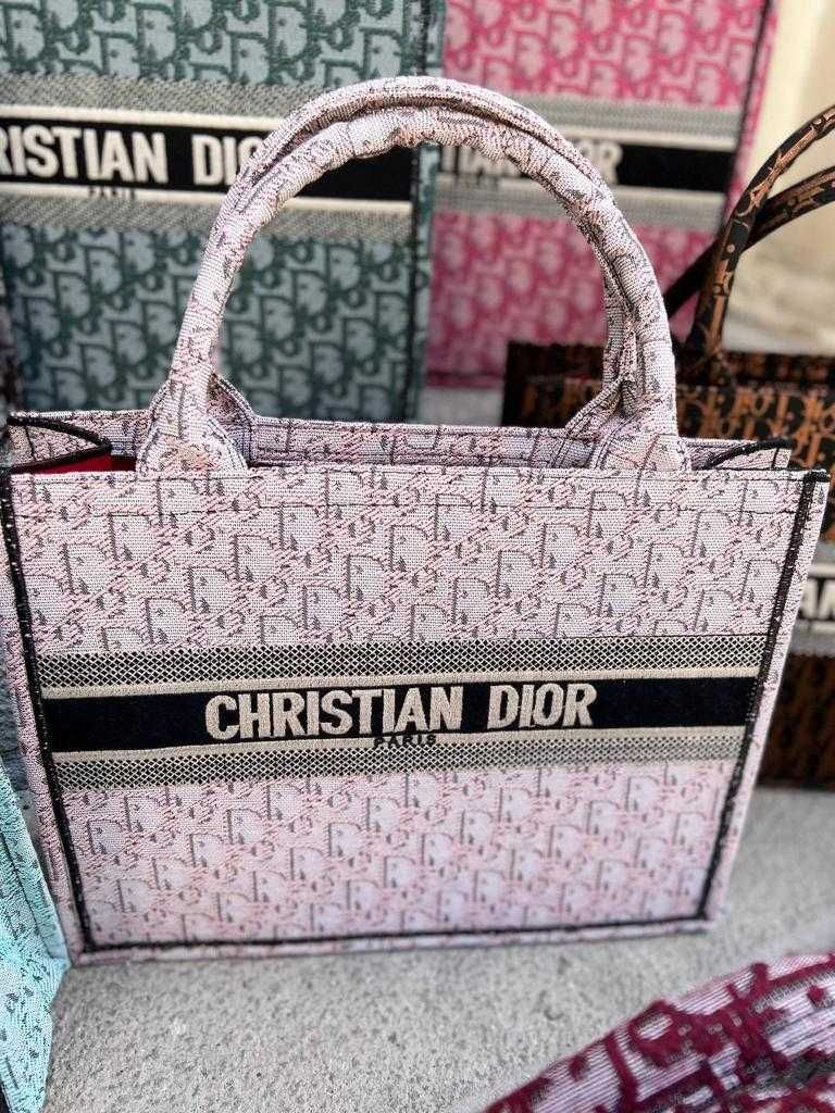 Нови дамски чанти, хит модел - Кристиан Диор