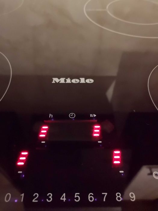 Стъклокерамичен плот MIELE с Гаранция