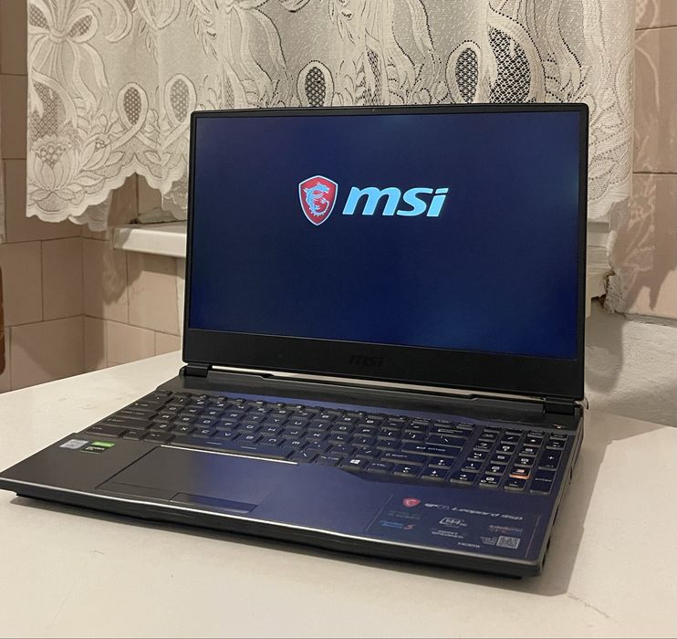Laptop Gaming MSI GP65 Leopard 9SD