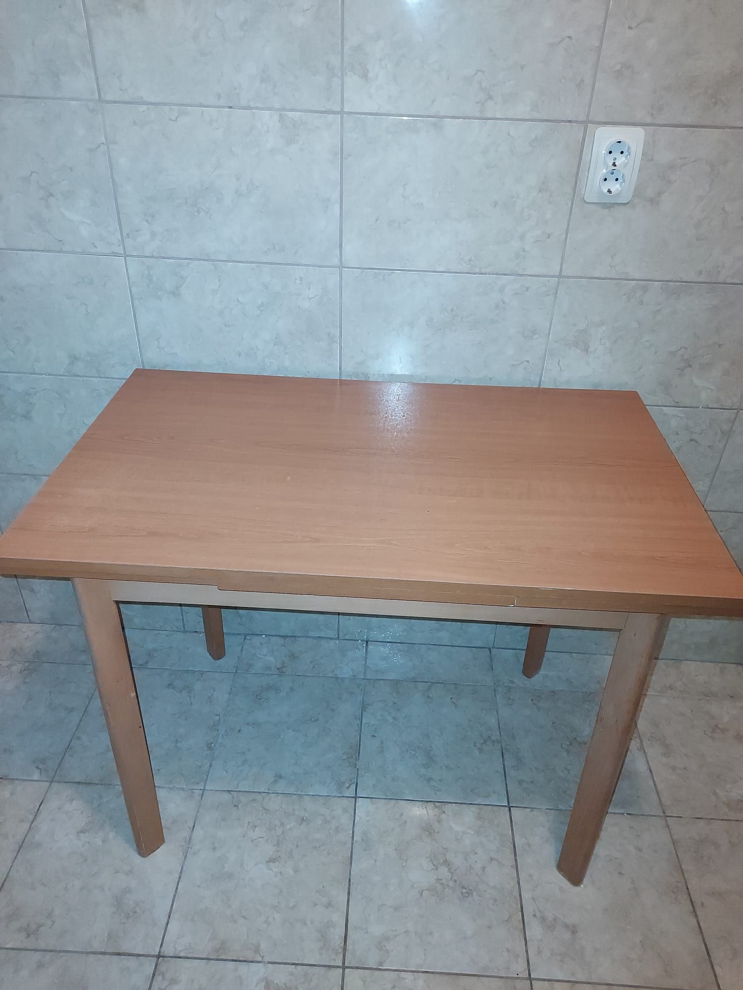 Vând masa extensibila