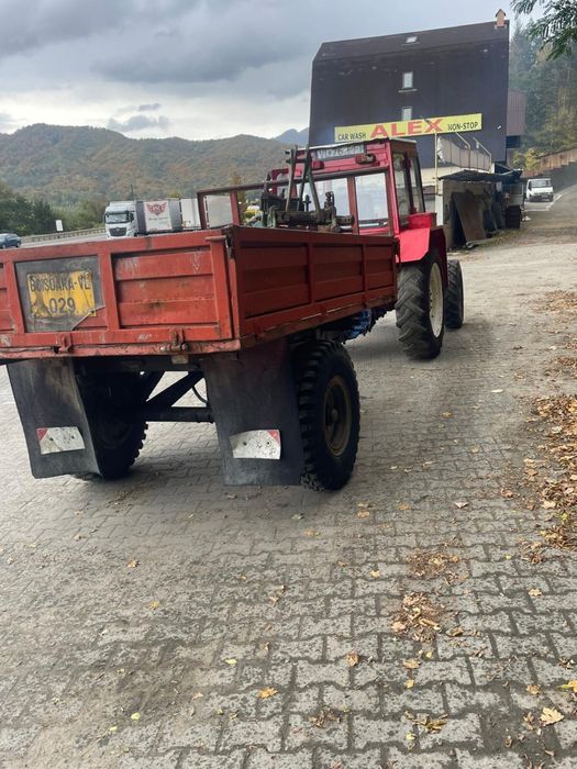 Tractor Universal 445 4x4.