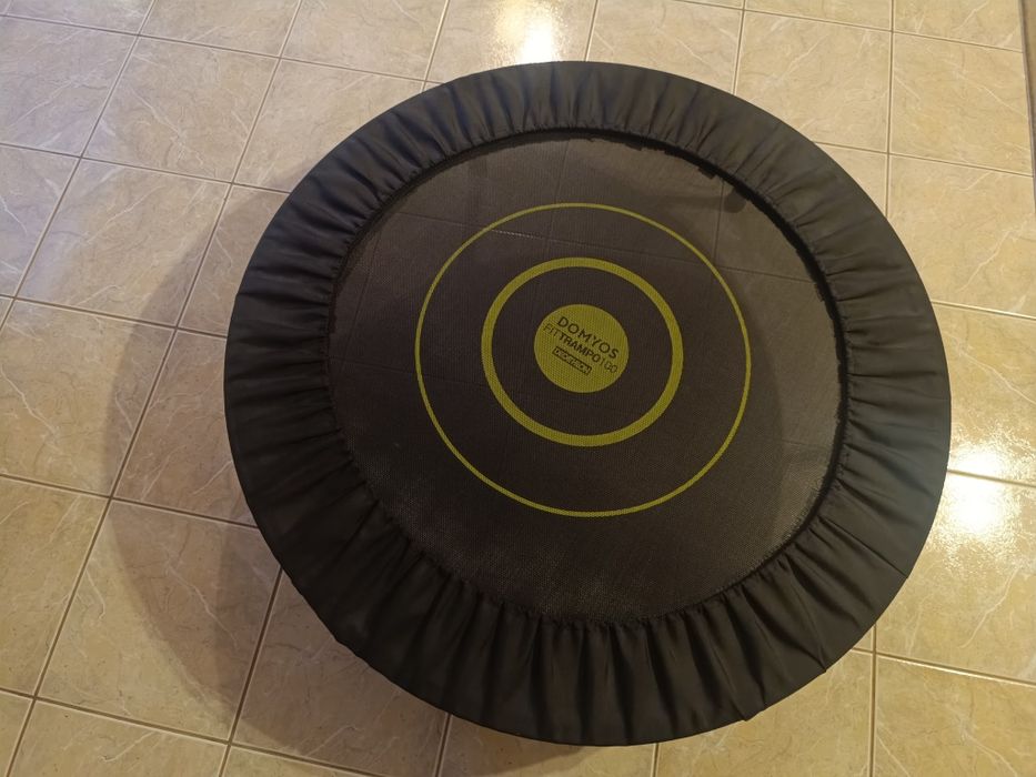 Продавам   Батут