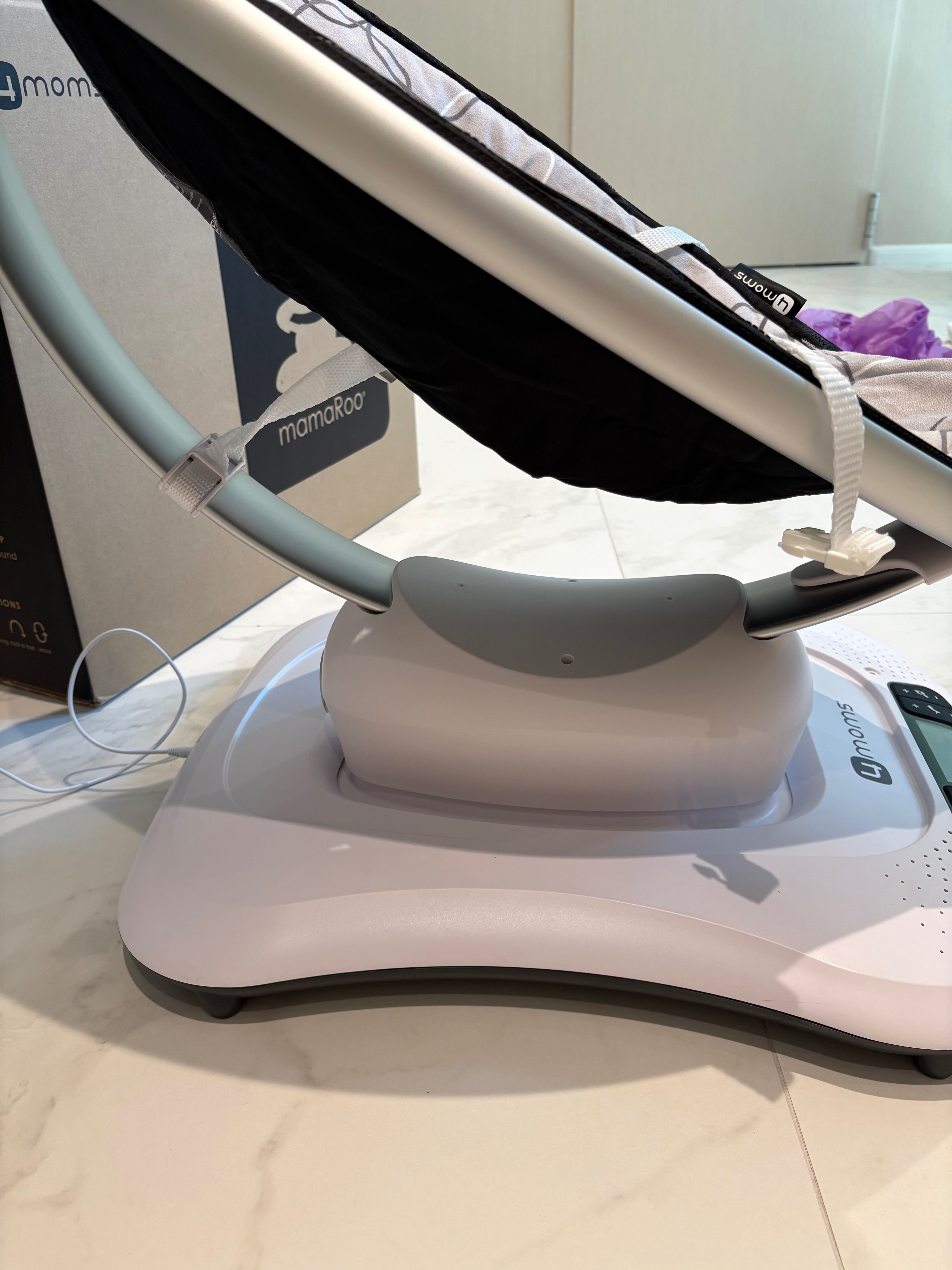 4moms Електрическата бебешка люлка mamaRoo 4.0