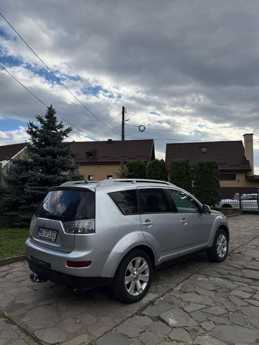 Mitsubisi  2000 diesel