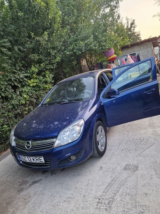 Vând Opel Astra H