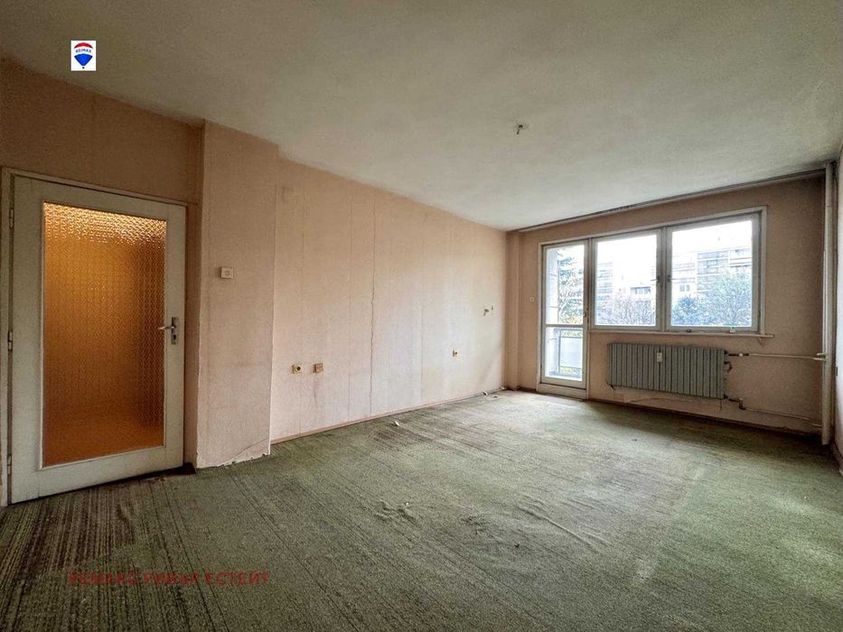 Тристаен апартамент за продажба кв. Възраждане