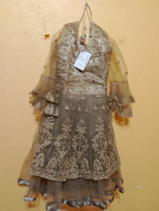 Продам платье на девочку