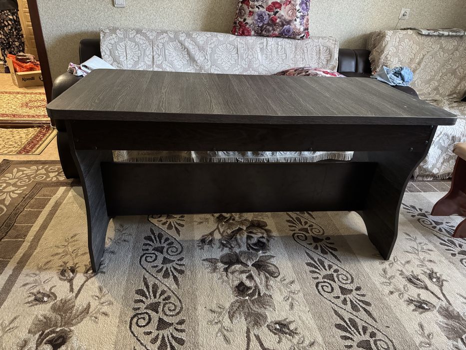 Стол раскладной в отличном состояний