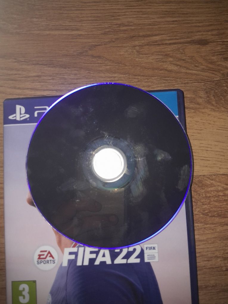Vând/schimb Fifa 22