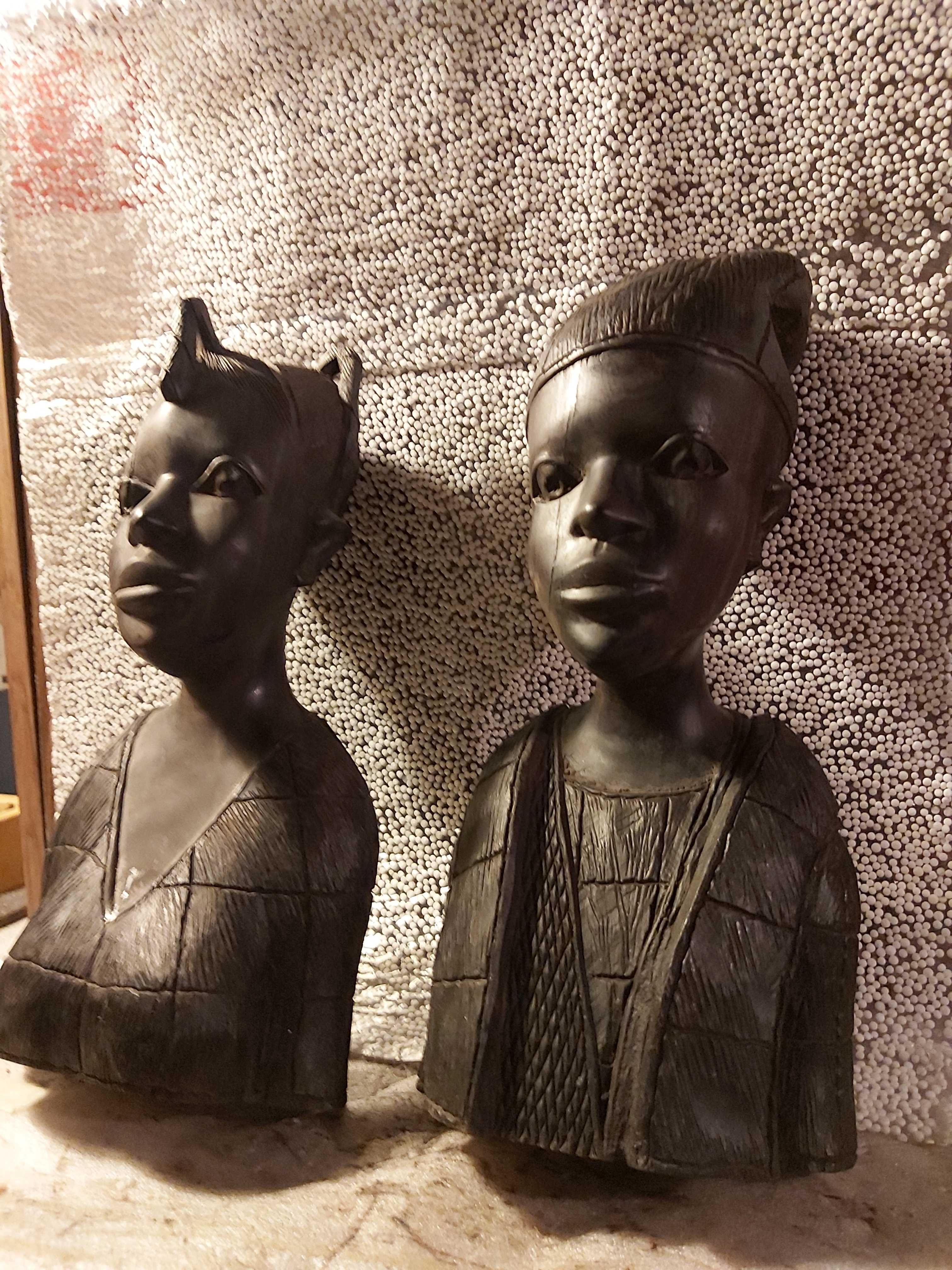 Африкански фигури от абаносово дърво