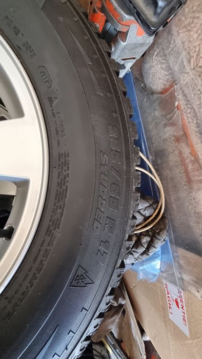 Anvelope iarna Michelin Latitude X-Ice North Studed (țepi) 235 65 17