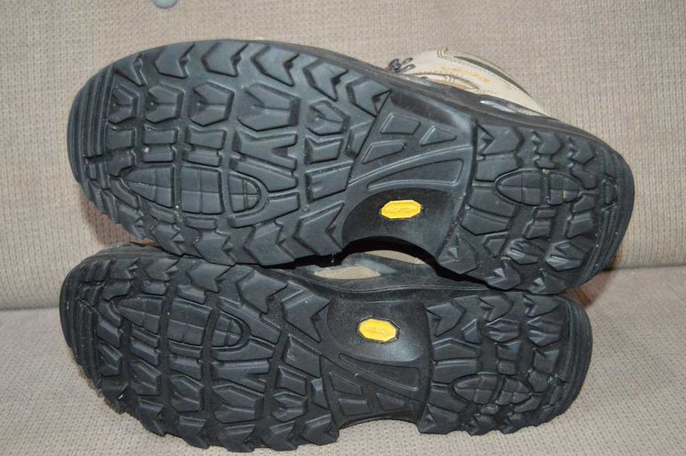 Ghete piele Lowa Renegade 43.5 Gore-tex Vibram