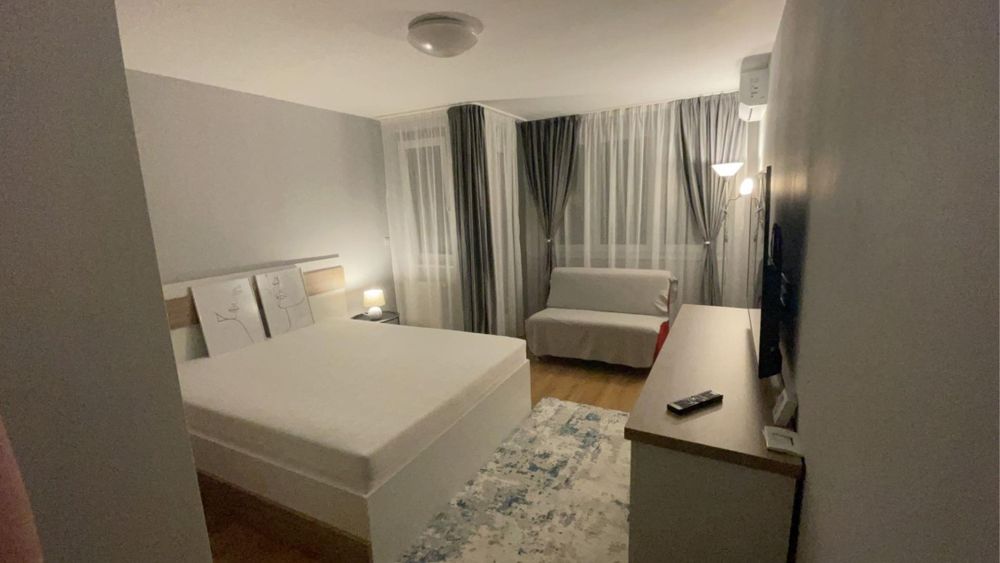 Dau în chirie apartament