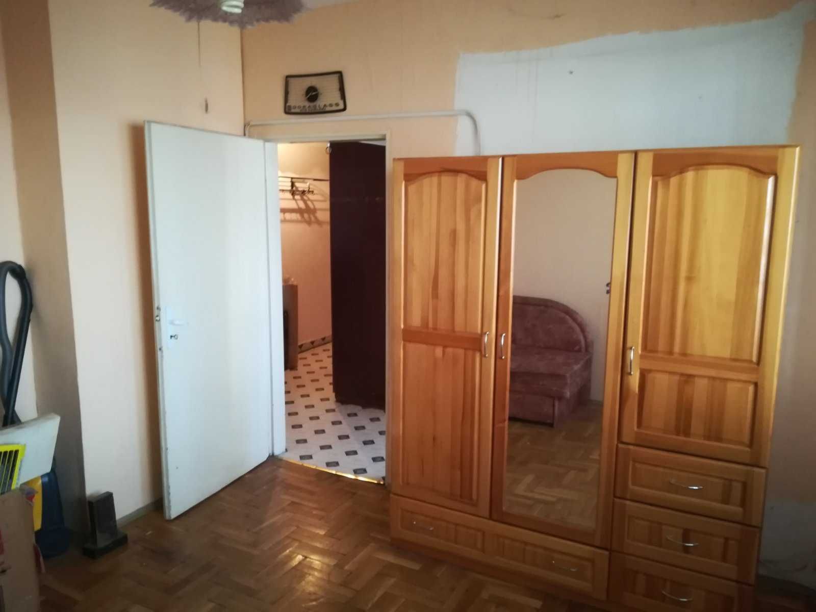 Двустаен имот в Орландовци