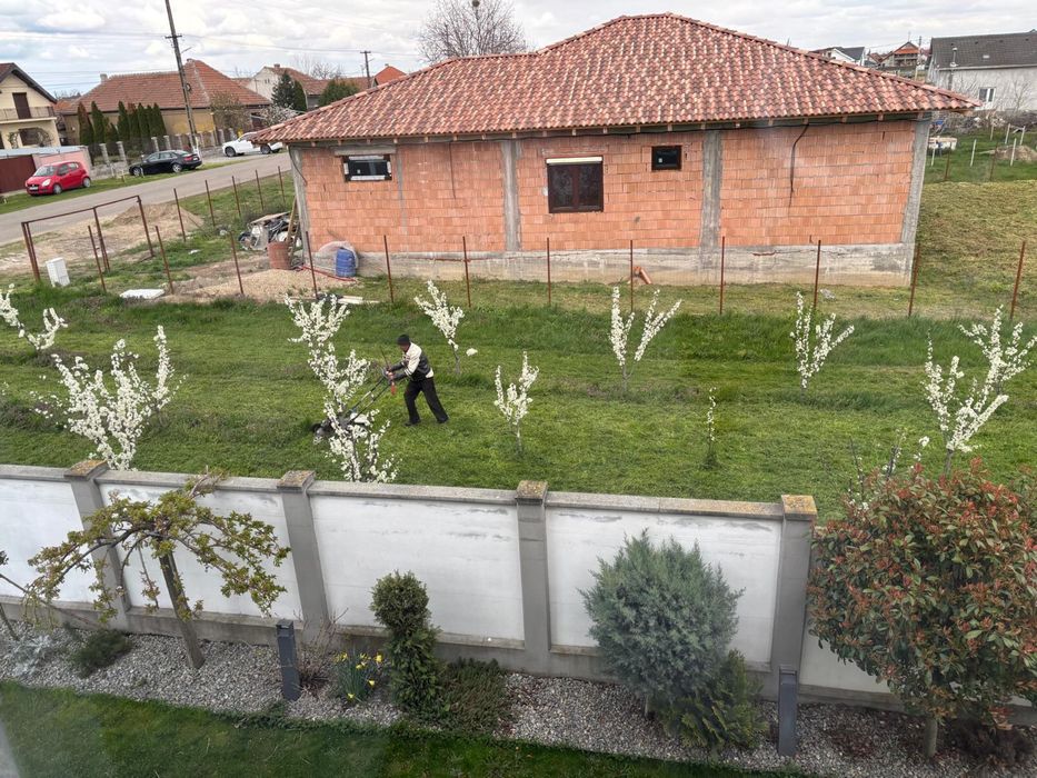 Teren de vanzare