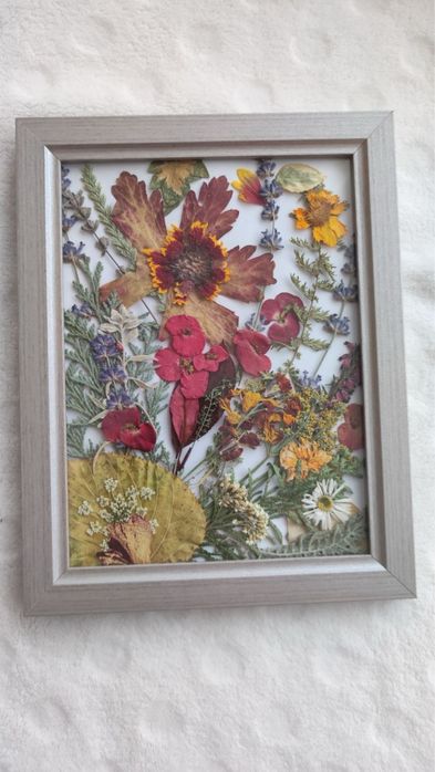 Картини с хербаризирани цветя