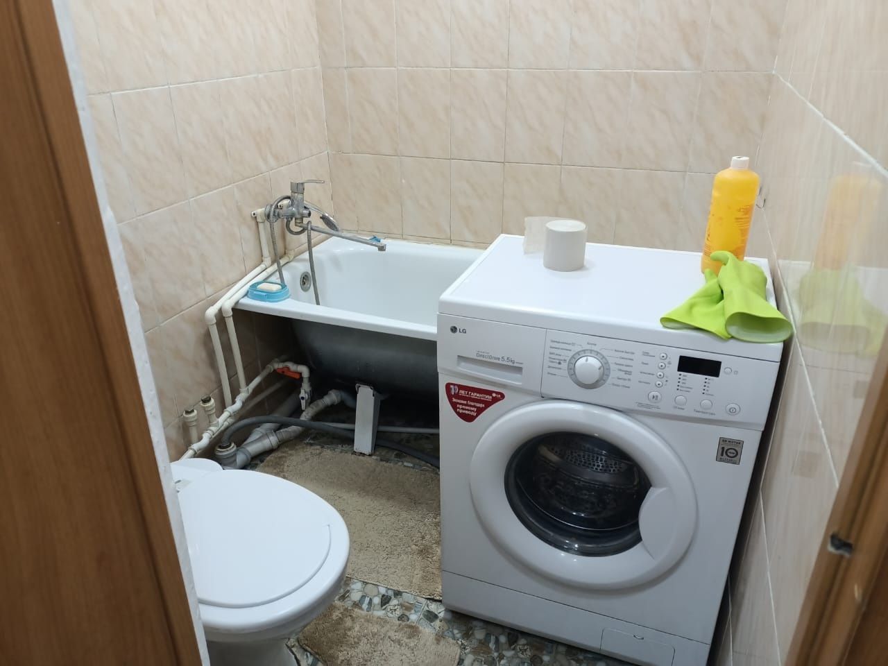 Продам однокомнатную в центре  можно в рассрочку