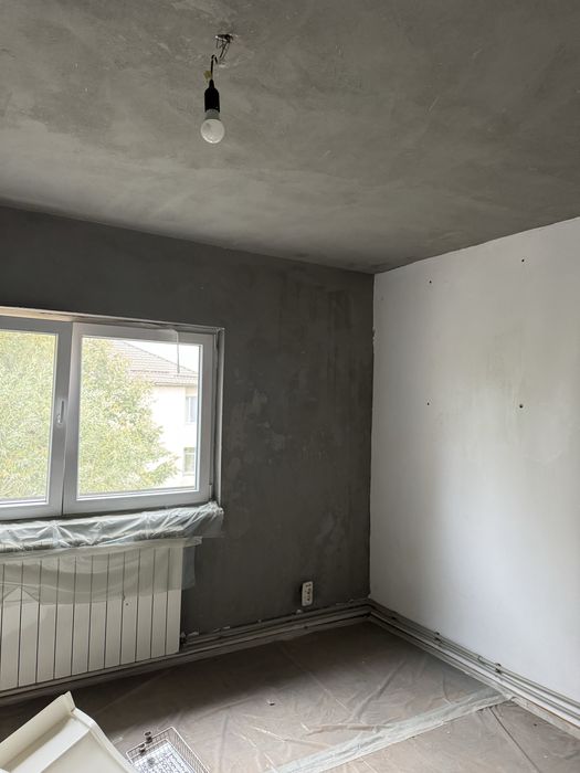 Apartament 3 camere decomandat in spate la politie