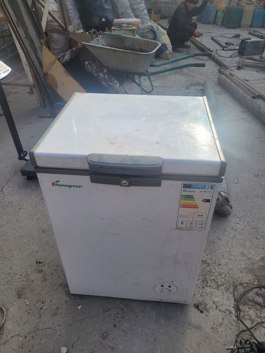 Морозильник 10мың 2ШТУК, маторы кетіп тұр(ремонт керек)