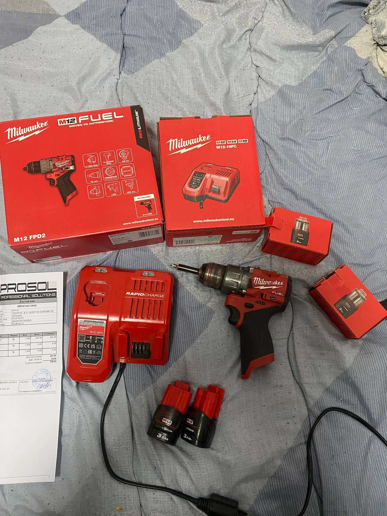 Акумулаторен винтоверт MIlwaukee M12FPD2 с две 3.0Ah батерии и зарядно