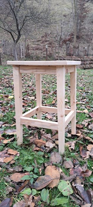 Scaune din lemn pentru bucatarie