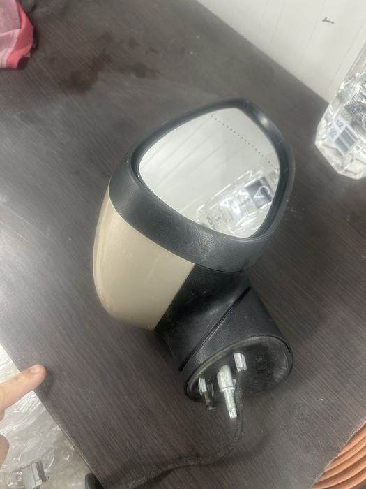 Oglindă dreapta ford fiesta