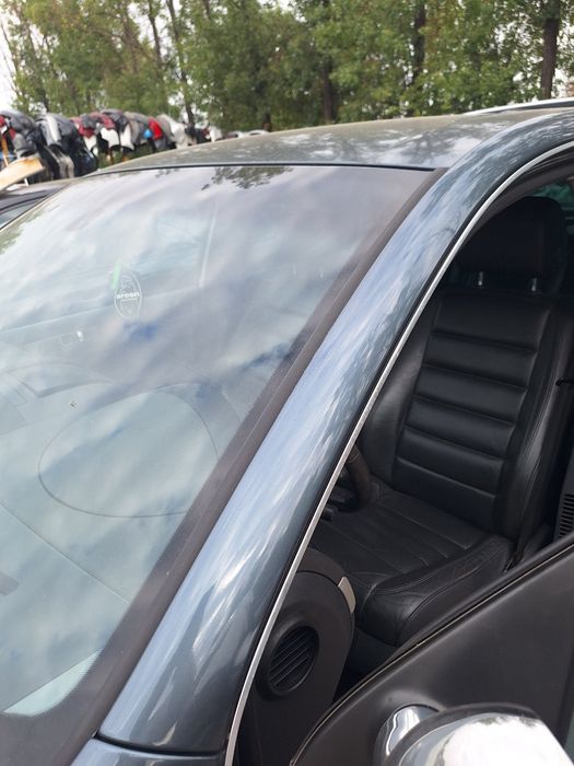 Ornament parbriz stanga VOLKSWAGEN TOUAREG 7LA, 7L6, 7L7 2002 - 2013 V