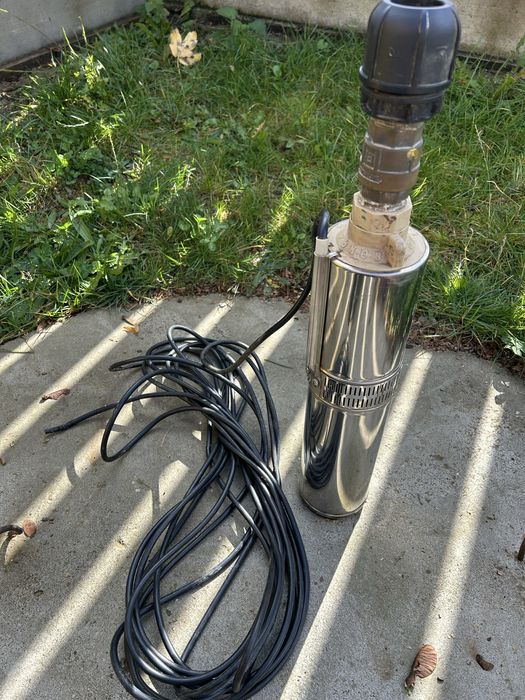 Pompa submersibila
