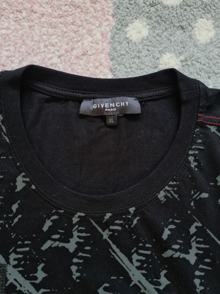 Tricou Givenchy Mărime L-XL