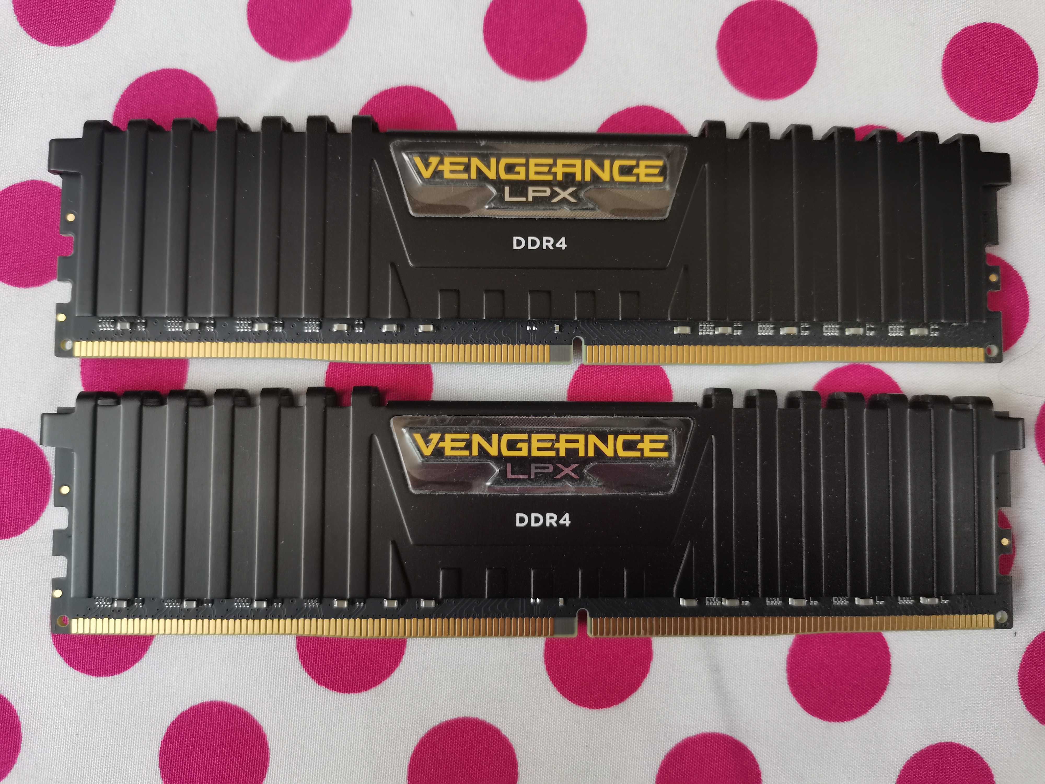 Memorie Corsair Vengeance LPX Black 64GB DDR4 ( 2x32 GB ) 3200MHz.