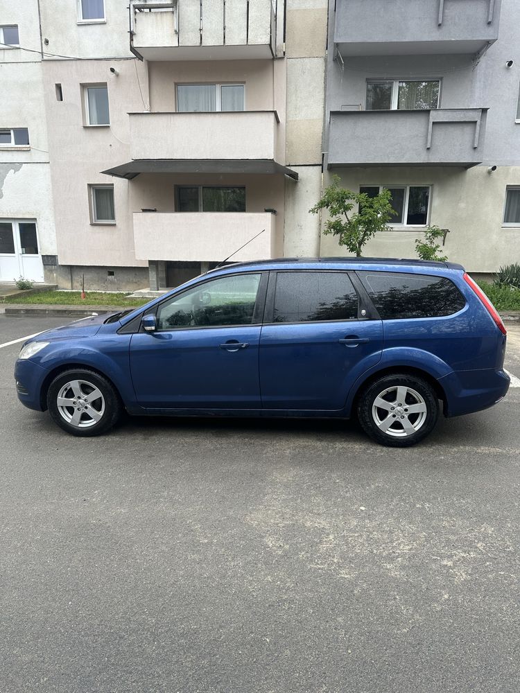 Ocazie-Ford Focus Ghia 1.6 diesel din 2009 , inmatriculat !