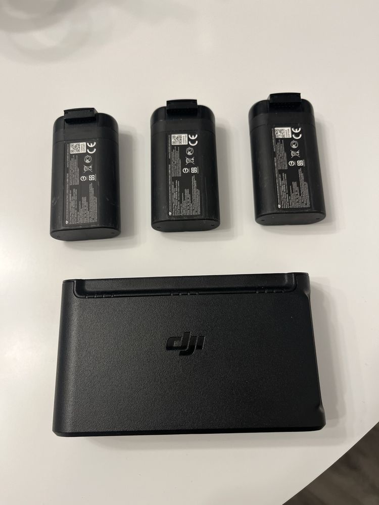 Baterii/acumulatori + hub incarcare Dji mavic mini