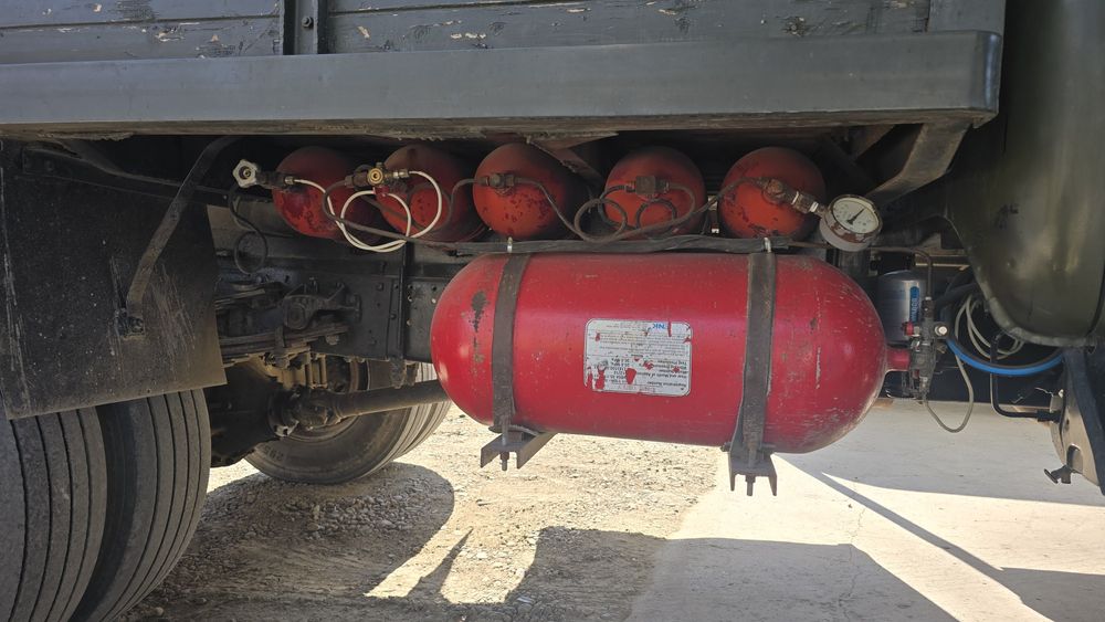 Зил - 131 сотилади.