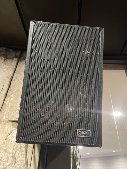 Продавам - Тонколони Magnat Monitor A + стойки