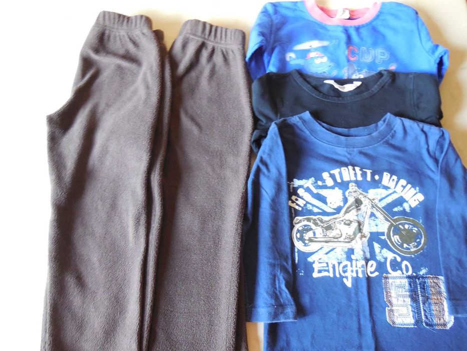 Lot hainute  pentru baietel de 3  - 4 ani