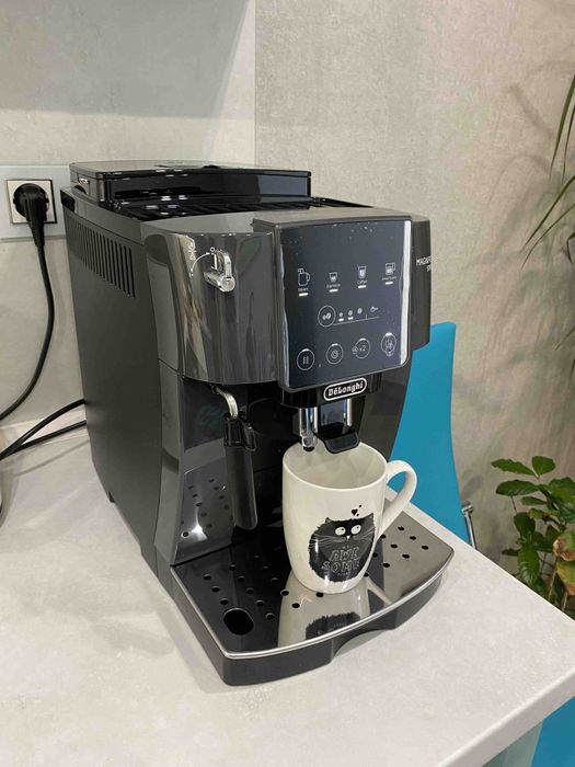 Кофемашина DeLonghi ECAM220.22.GB | Гарантия + Доставка