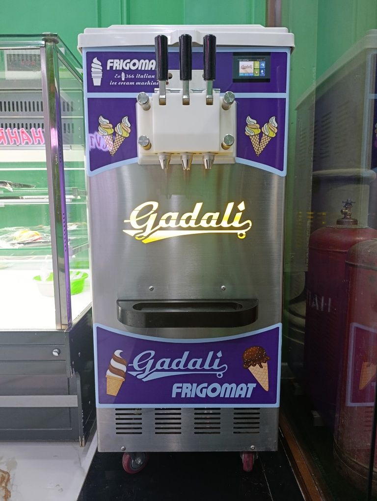 Frezer aparat va AZN vetrina xoladilnik