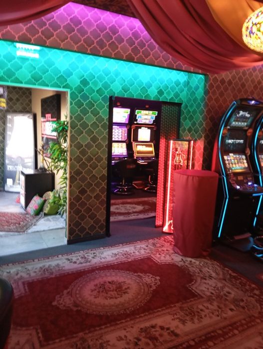 Închiriez spațiu comercial artera principala