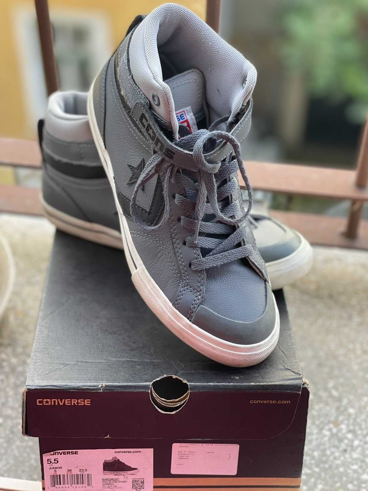 Обувки Converse Mid