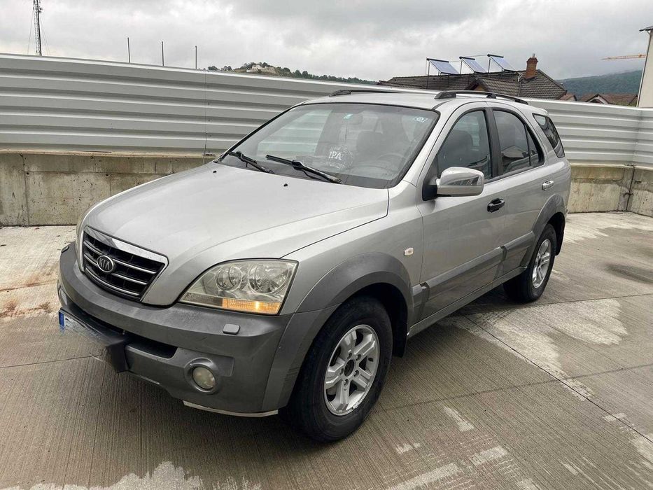 Vând Kia Sorento