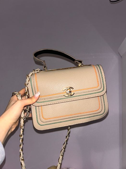 Чанта Chanel чисто нова