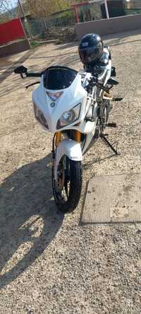 Vand sau schimb honda cbr 125