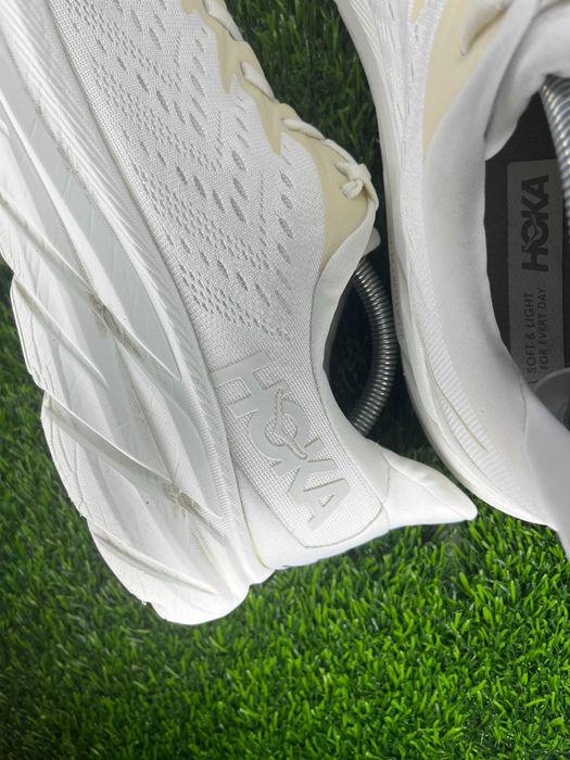 Hoka One One Clifton 8 Triple White Мъжки Маратонки