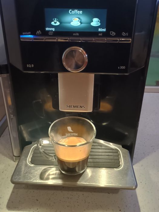 Кафемашина Siemens eq9 s300