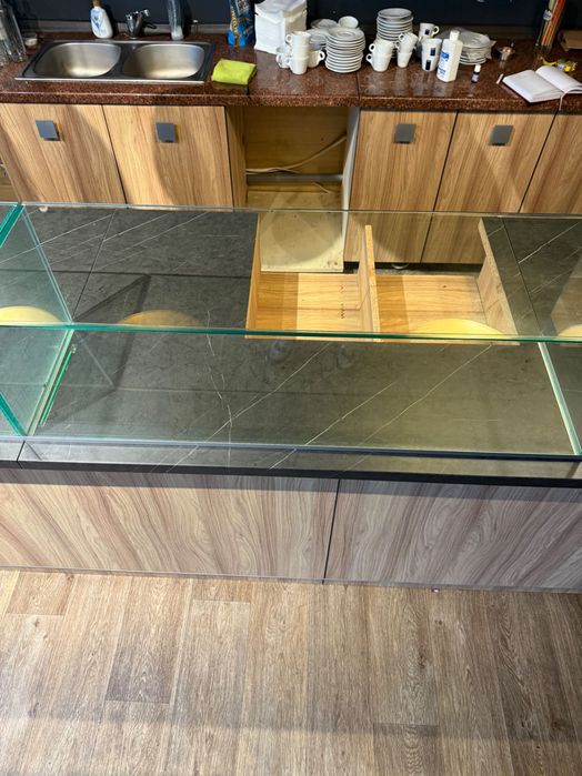 Витрина за заведение