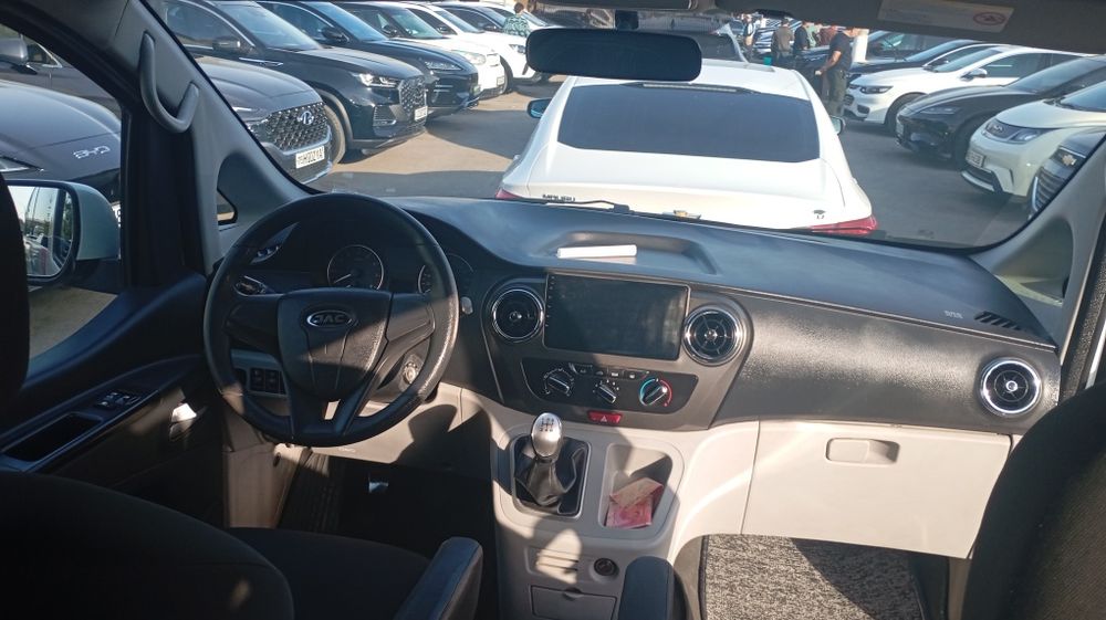 Жак м3 минивен 9 местный