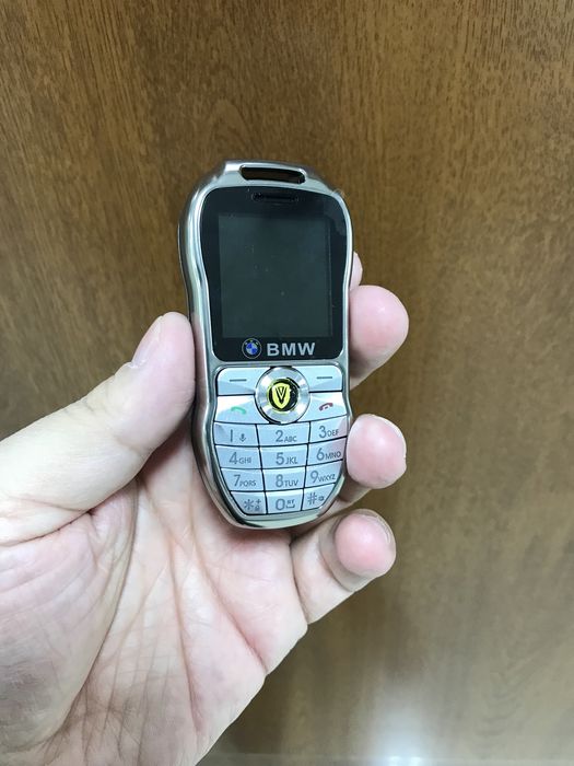 Mini telefon yengi  2 ta simkartali