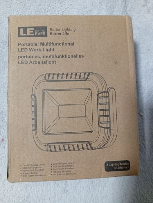 Lampă de lucru LED reîncărcabilă, reflector portabil pentru camping
La