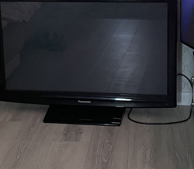 Продам плазму телевизор