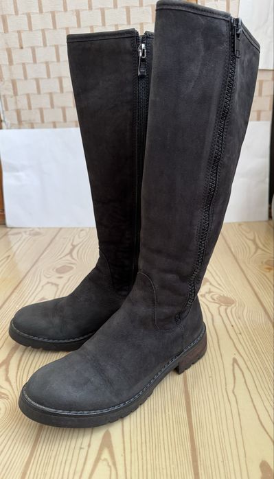 Сапоги зимние кожа 100% нубук,привезли из Москвы,разм. 39